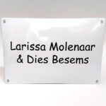 Larissa-en--Dies-emaille-tekst-bord-enamel-willems