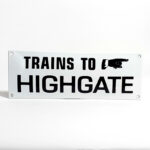 emaille-trains-to-highgate-uk-gigant-train-31x11